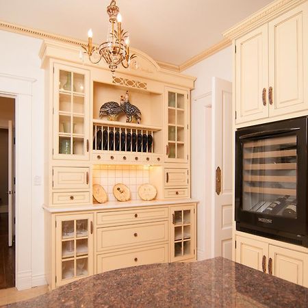 Greene Gables Inn White Hall Екстериор снимка